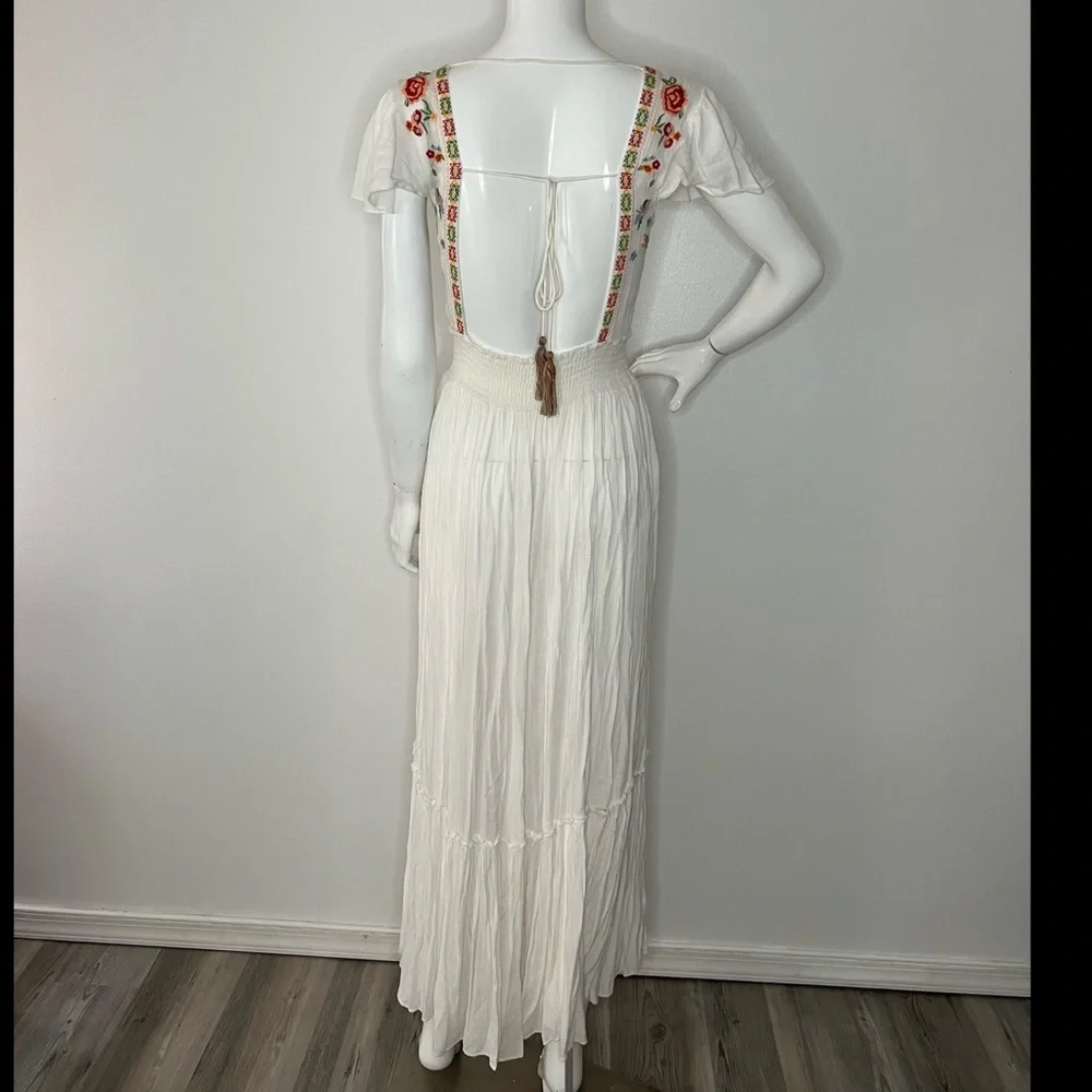 Z&L Flowers and Birds Embroidery Boho Dress - Picture 8 of 10